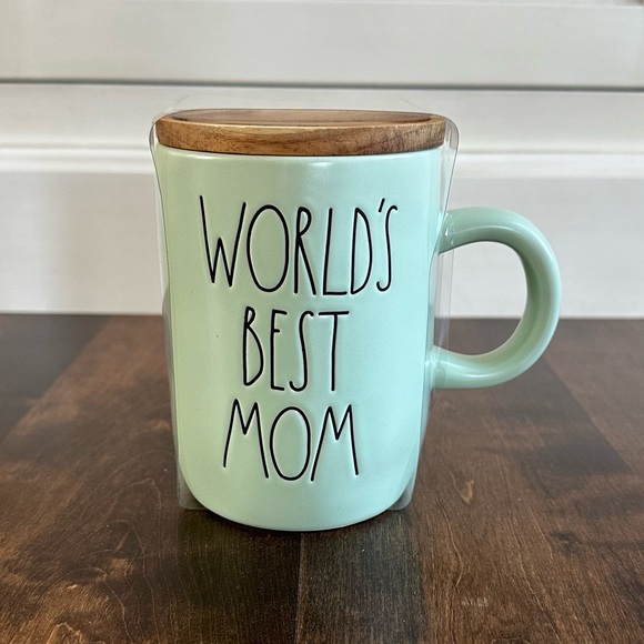 Rae Dunn Other - Rae Dunn • World’s Best Mom • Tall Mug with Lid